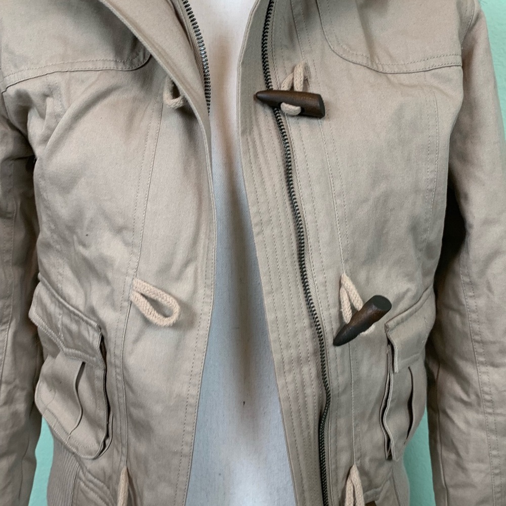 Jacket - Picture 2 of 4